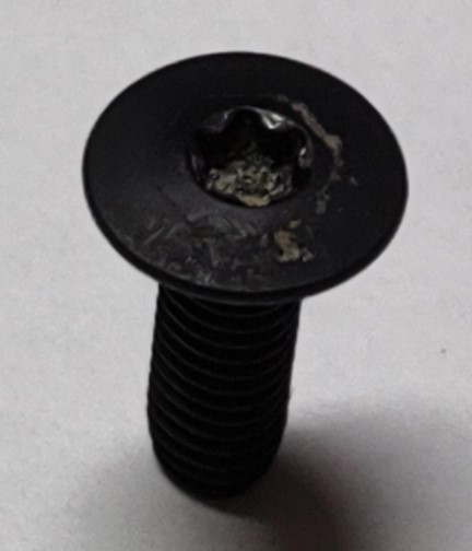 DEWALT DW368 647098-00 SHOLDER SCREW (USED)